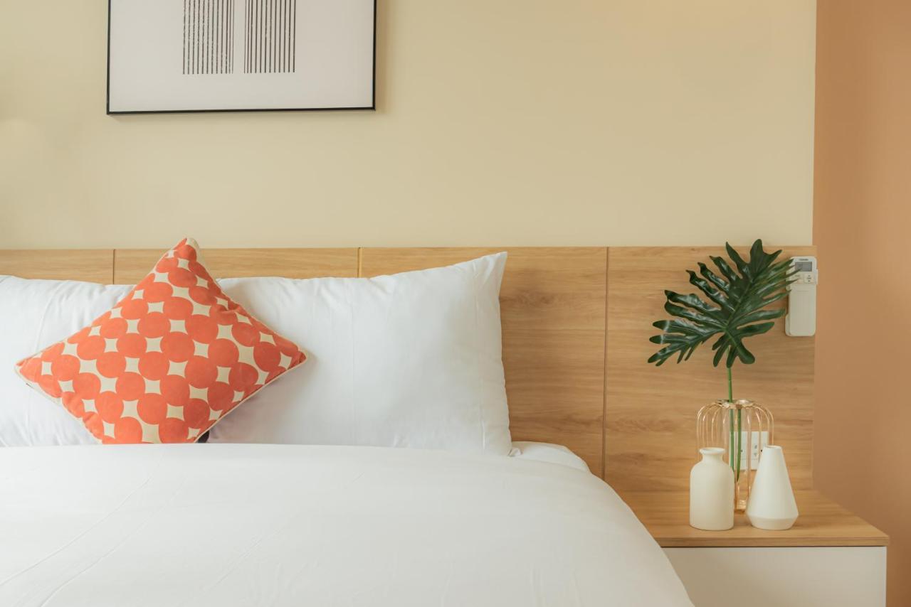 9Trip Stay In Soho Residence - 3 Bedrooms Apartment In District 1, Next To Bui Vien Walking Street - Free Saigon Nightlife Walking Tour Ho Chi Minh City Exterior photo